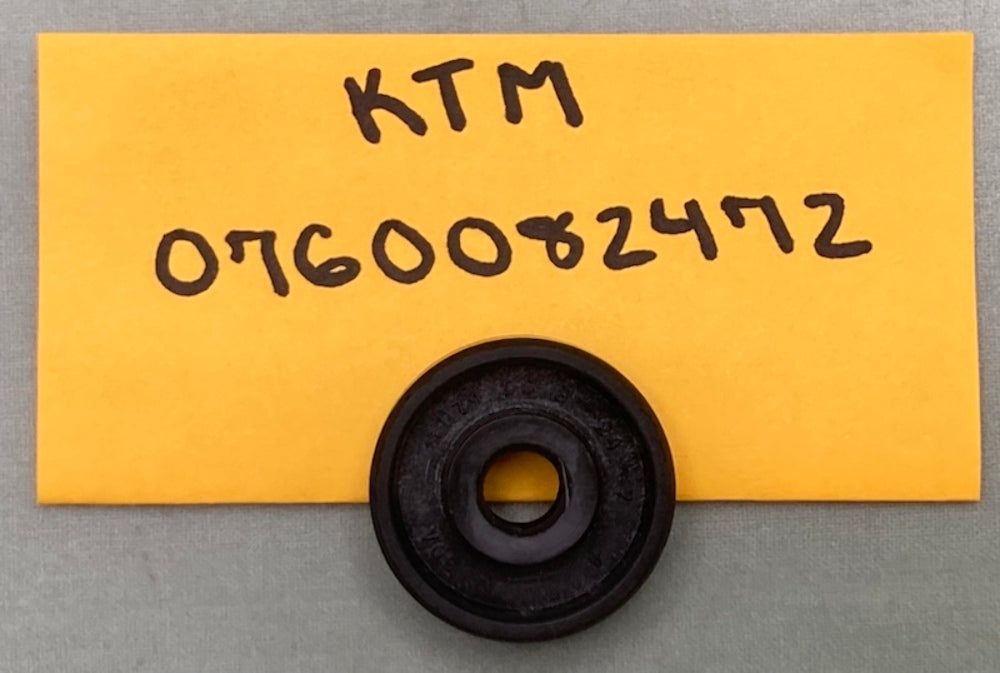 New Replaces KTM 0760082472 Shaft Seal Ring 8X24X7 A DUO