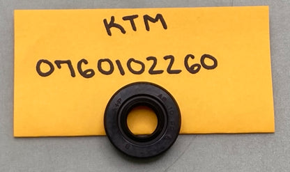New Replaces KTM 0760102260 Shaft Seal Ring 10X22X6BSL