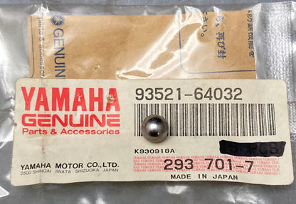 Qty 2 New Genuine Yamaha 93521-64032 Ball 21/64