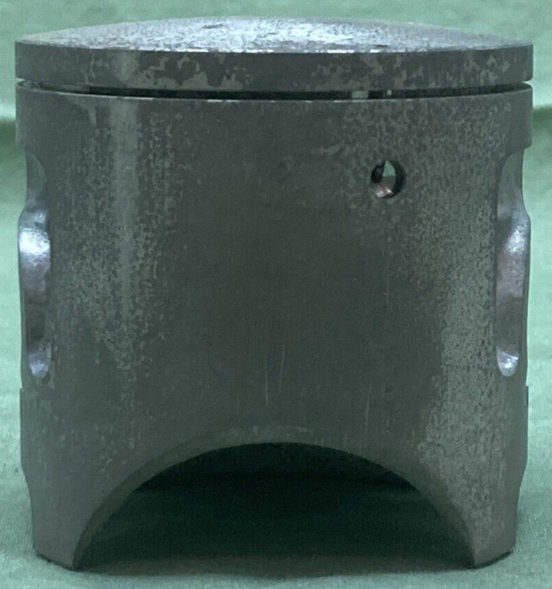 NEW GENUINE YAMAHA 39W-11635-00 PISTON 1ST 0.25 O/S