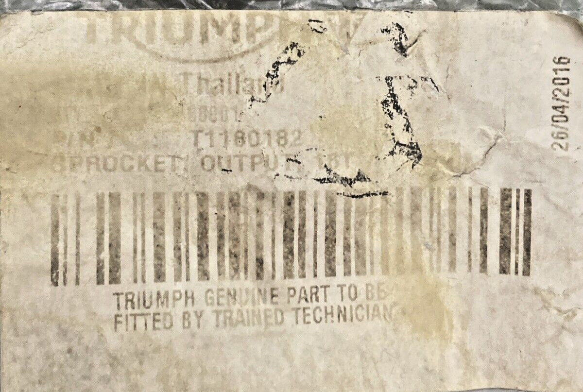NEW GENUINE TRIUMPH T1180182 Sprocket, Output, 16T