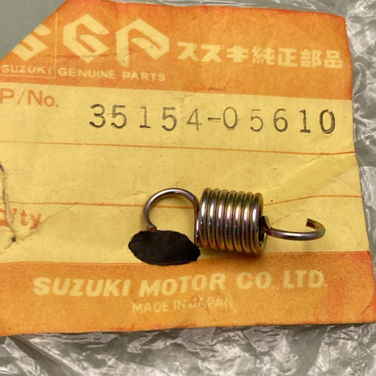 QTY 2 NEW GENUINE SUZUKI 35154-05610 Spring HEADLAMP