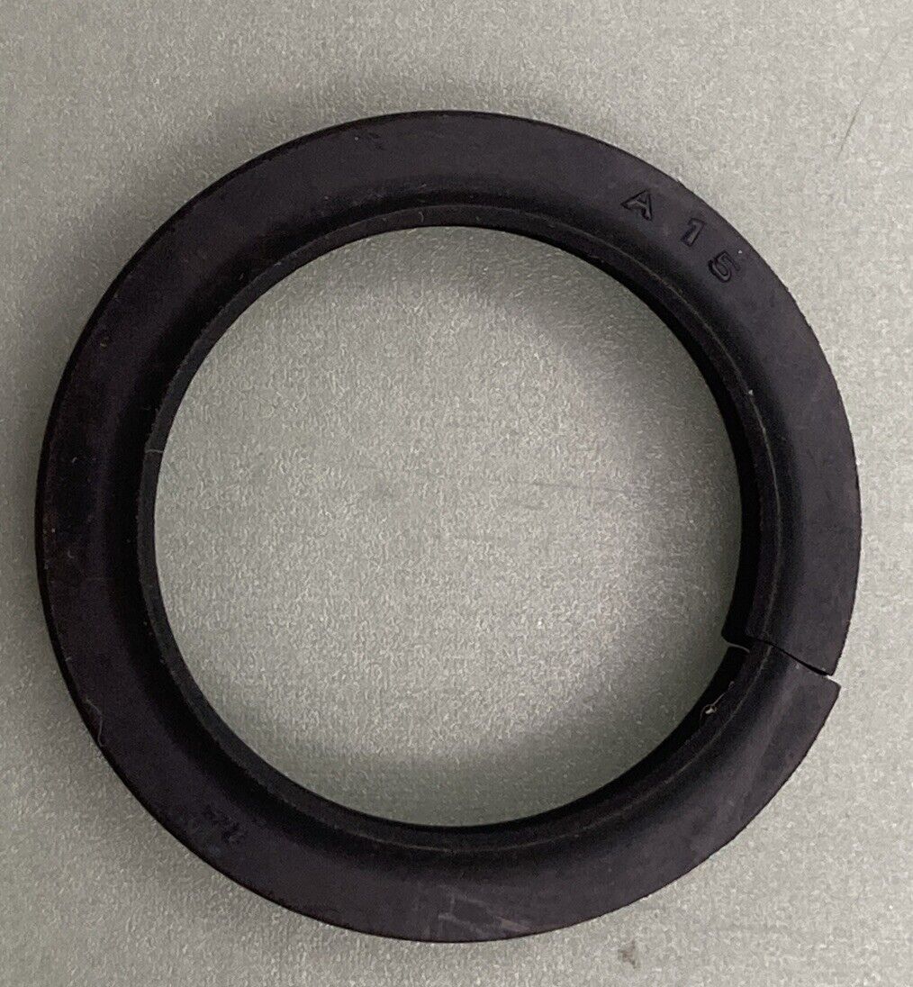 NEW GENUINE SUZUKI 51678-24500 SEAL SHAFT HOLDER