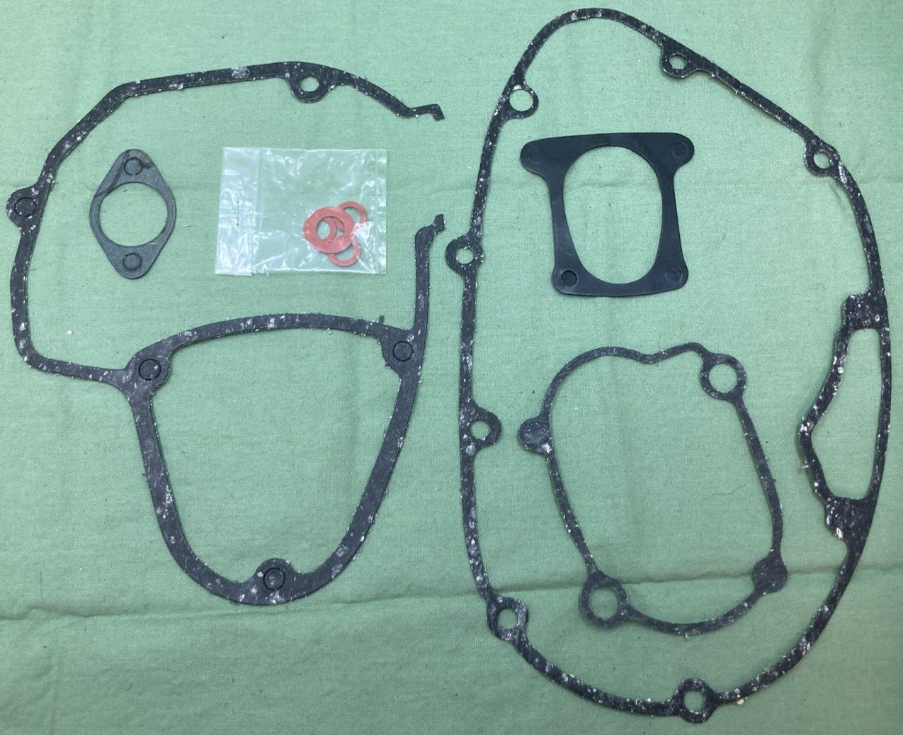 NEW GENUINE ROCKY A4071 GASKET KIT FITS KAWASAKI INCOMPLETE SEE PHOTOS