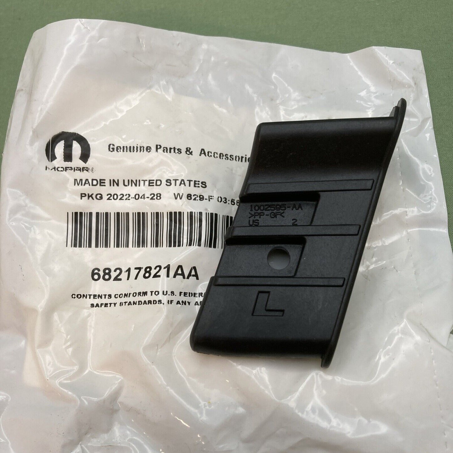 NEW GENUINE MOPAR 68217821AA Cross-Member End Cap Left 2013-2018 Ram