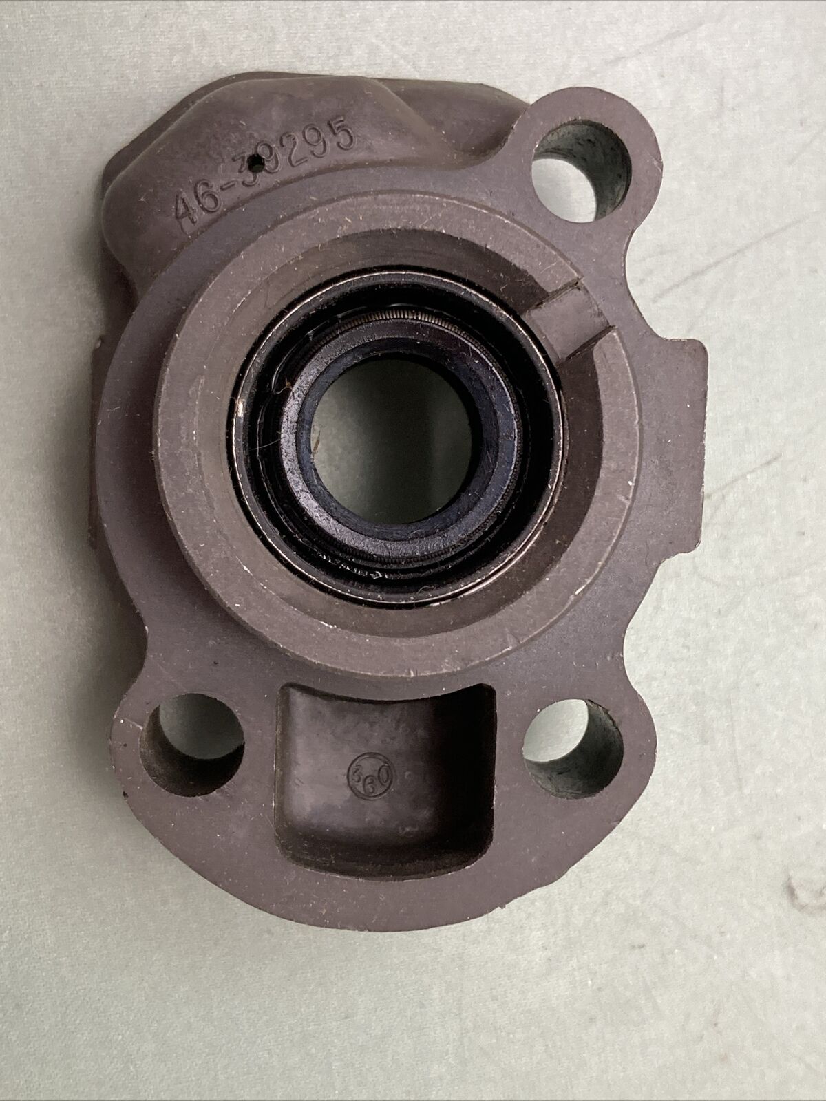 NEW GENUINE MERCURY QUICKSILVER 46-39295A1 BASE ASSEMBLY
