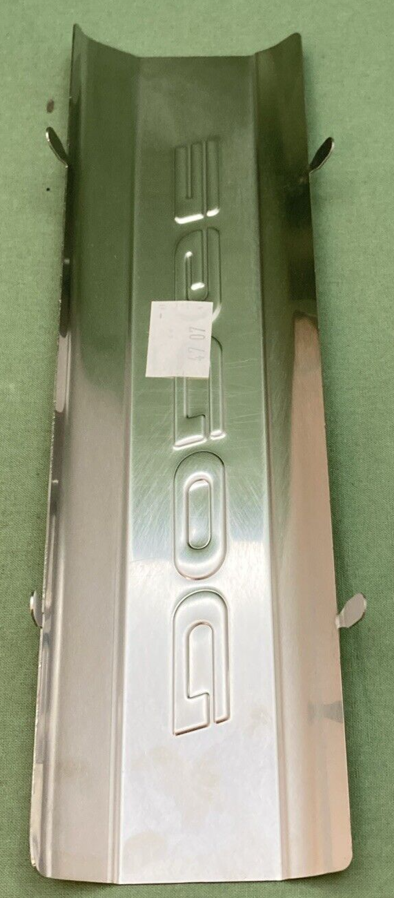 NEW GENUINE MOPAR 82207057AB Protector Door Entry