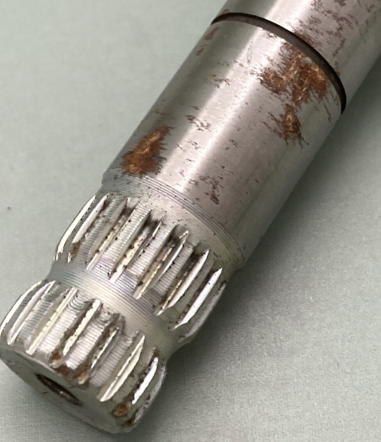 NEW GENUINE SUZUKI 26211-41201 Shaft, Kick Starter