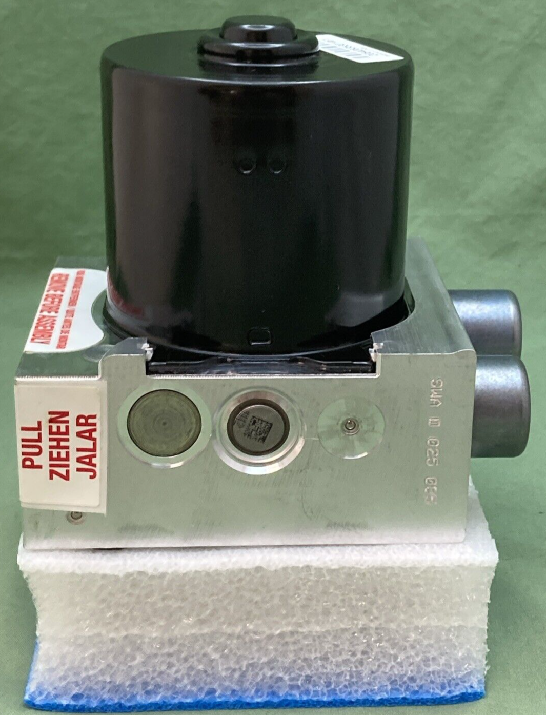 NEW GENUINE MOPAR 68196033AA Anti-Lock Brake System Hydraulic Control Unit