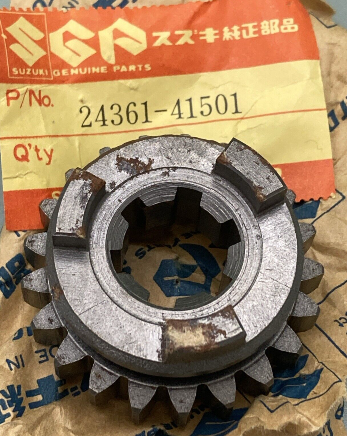NEW GENUINE SUZUKI 24361-41501 Gear, 6TH Driven