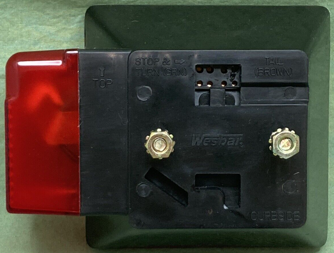 NEW GENUINE WESBAR 403062 "Over 80" Right Curbside Tail Light Trailer