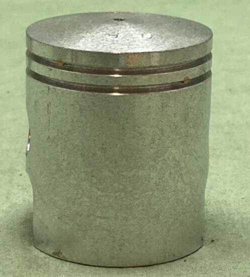 NEW GENUINE YAMAHA 113-11631-02-96 PISTON