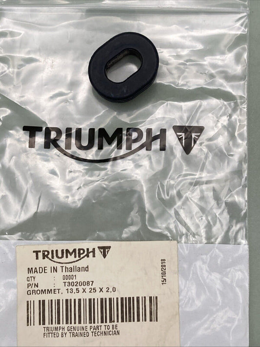 NEW GENUINE TRIUMPH T3020087 Grommet, 13.5 X 25 X 2