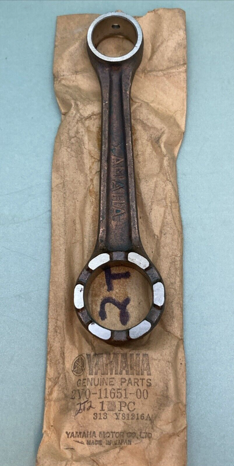 NEW GENUINE YAMAHA 2V0-11651-00 CONNECTING ROD