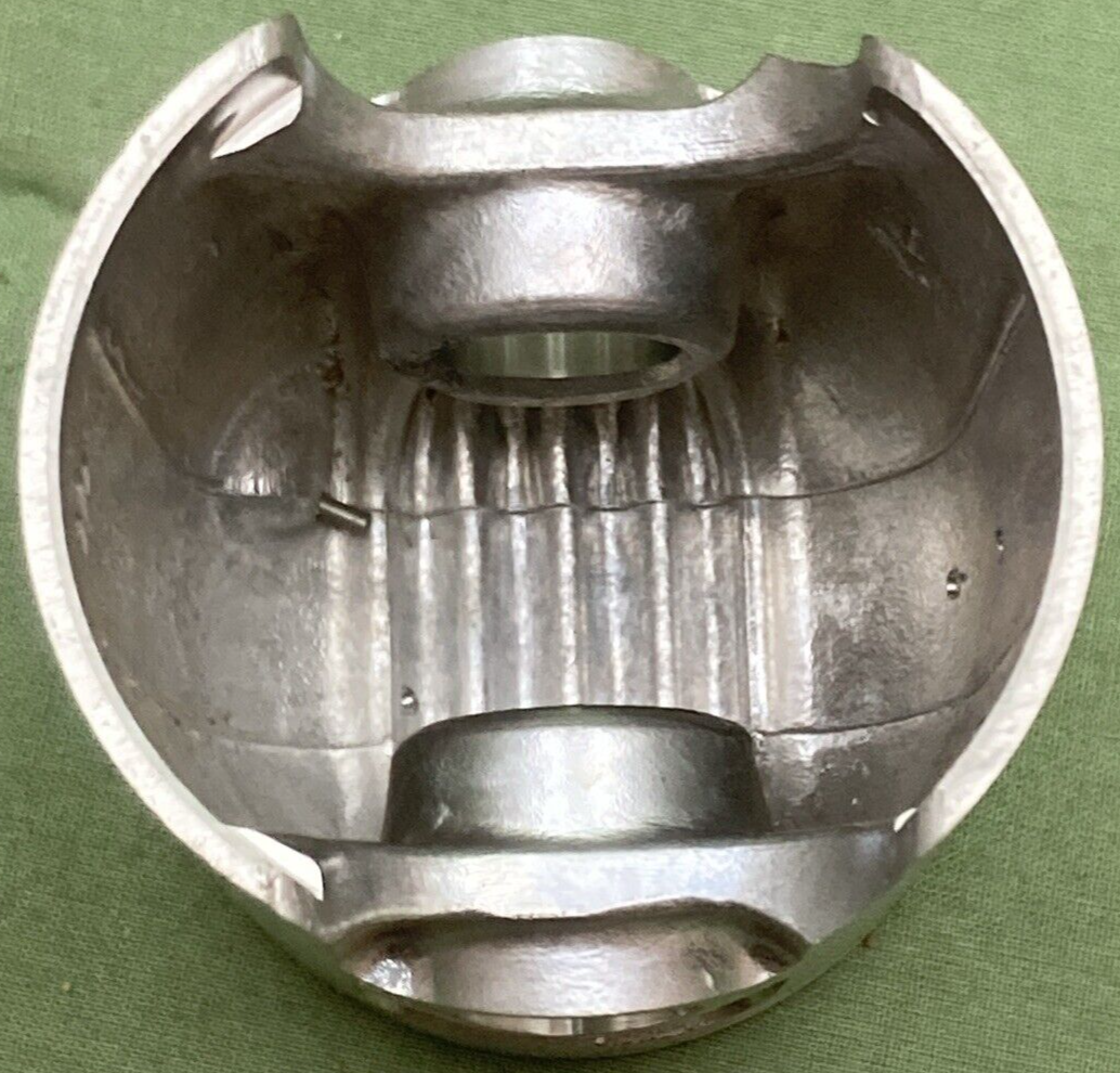 NEW GENUINE SUZUKI 12110-41640 PISTON CRANKSHAFT FOR RM125