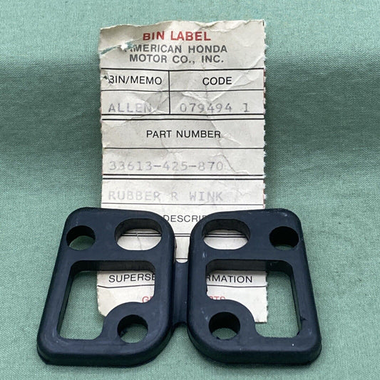 NEW GENUINE HONDA 33613-425-870 RUBBER, RR. TURN SIGNAL MOUNT