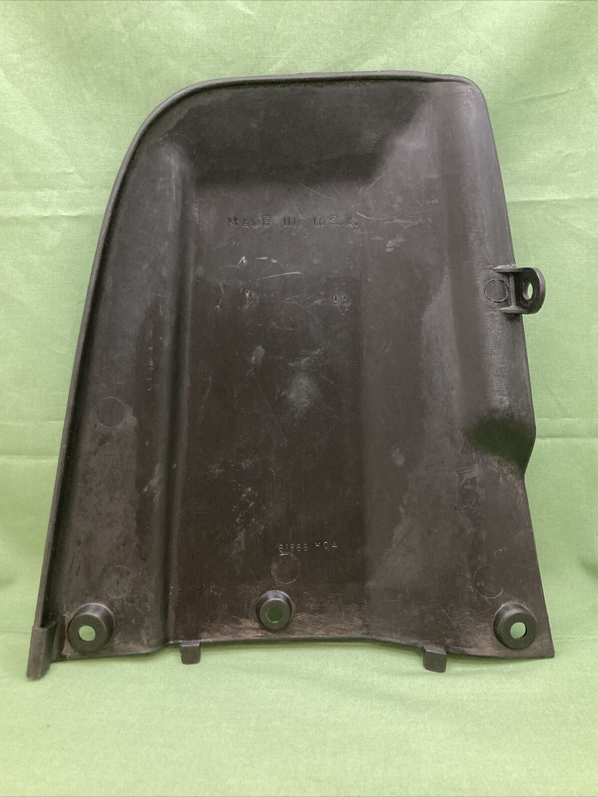 GENUINE HONDA 61866-HC4-000ZA Sph Guard, L. *NH1* black FOURTRAX TRX300