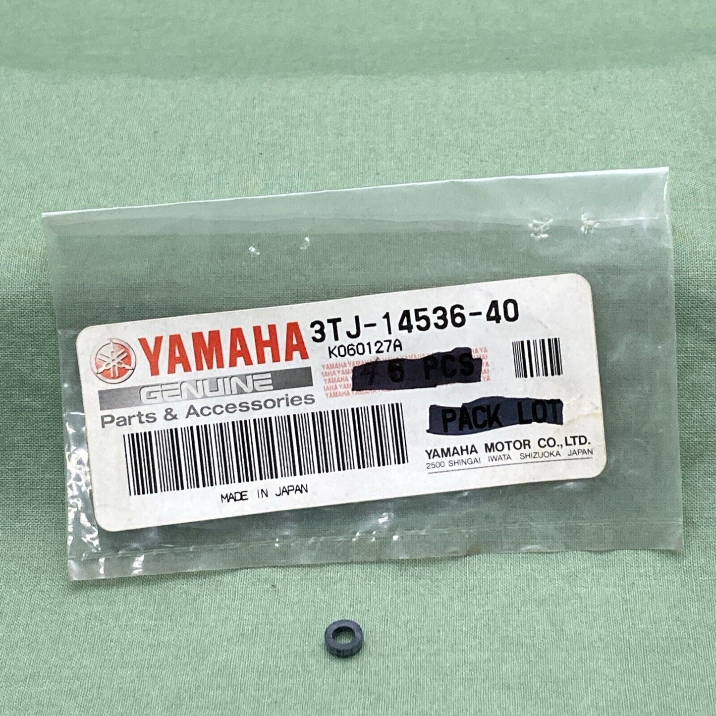 QTY 2 NEW GENUINE YAMAHA 3TJ-14536-40 CARBURETOR Gasket
