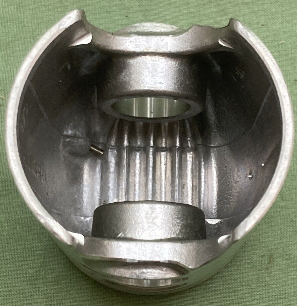 NEW GENUINE SUZUKI 12110-41610 PISTON CRANKSHAFT FOR RM100