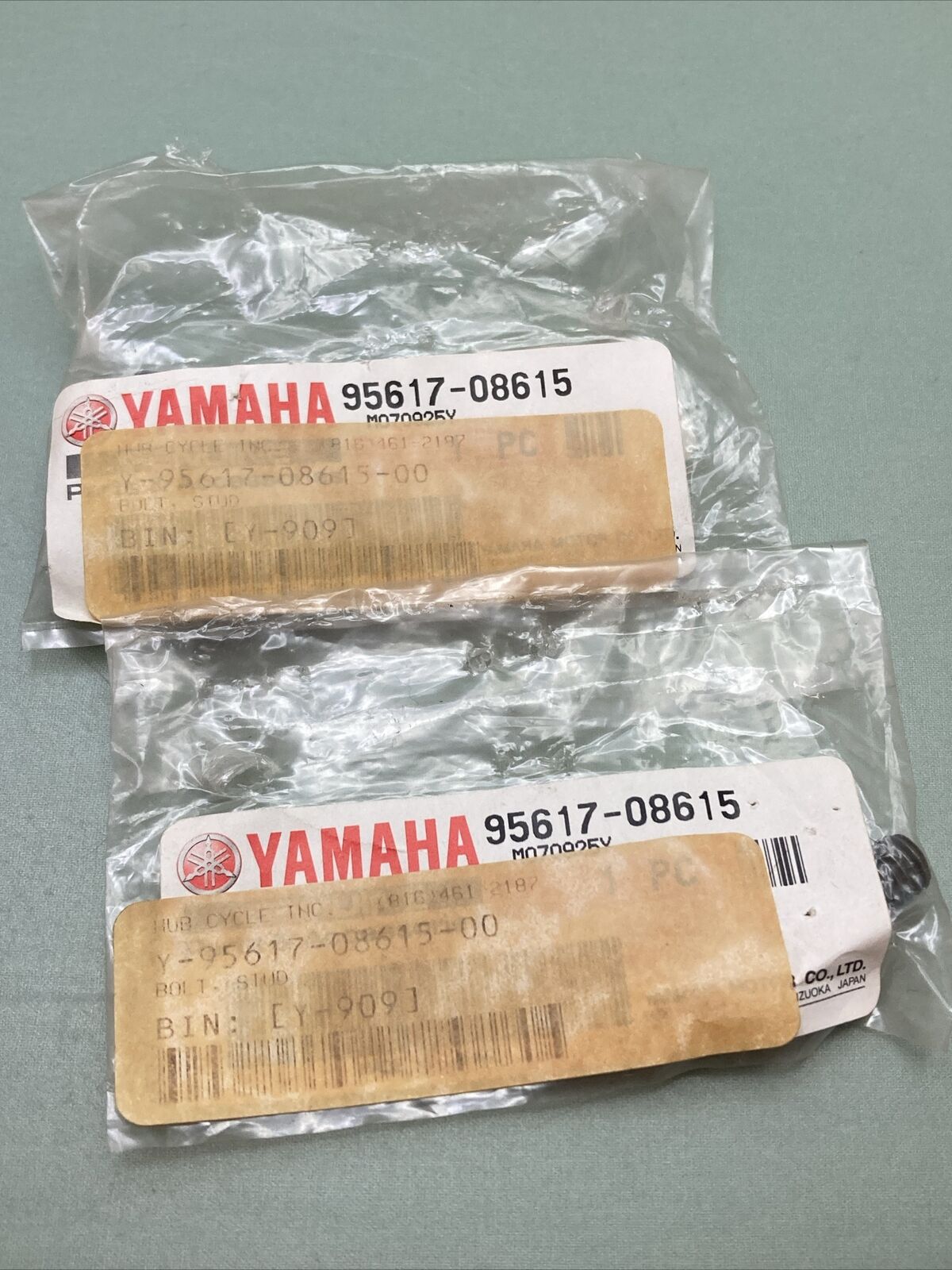 QTY 2 NEW GENUINE YAMAHA 95617-08615 BOLT, STUD