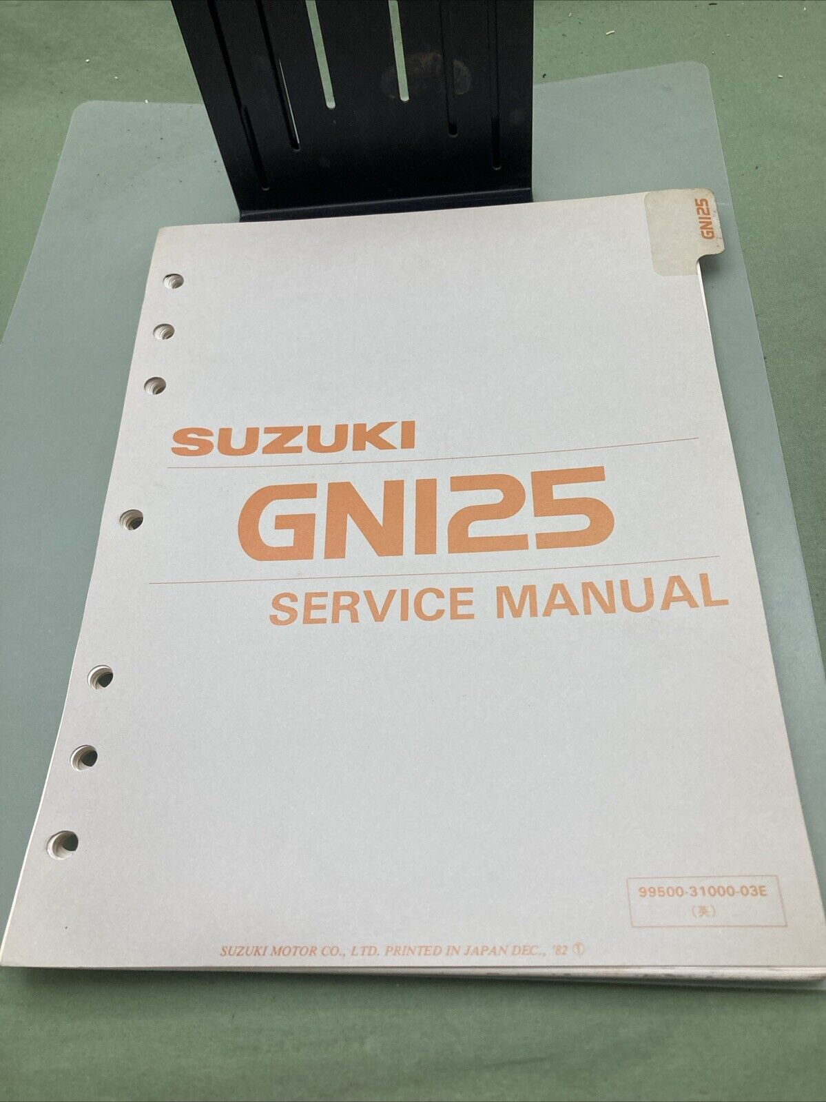 GENUINE SUZUKI 99500-31000-03E GN125 SERVICE MANUAL 1982