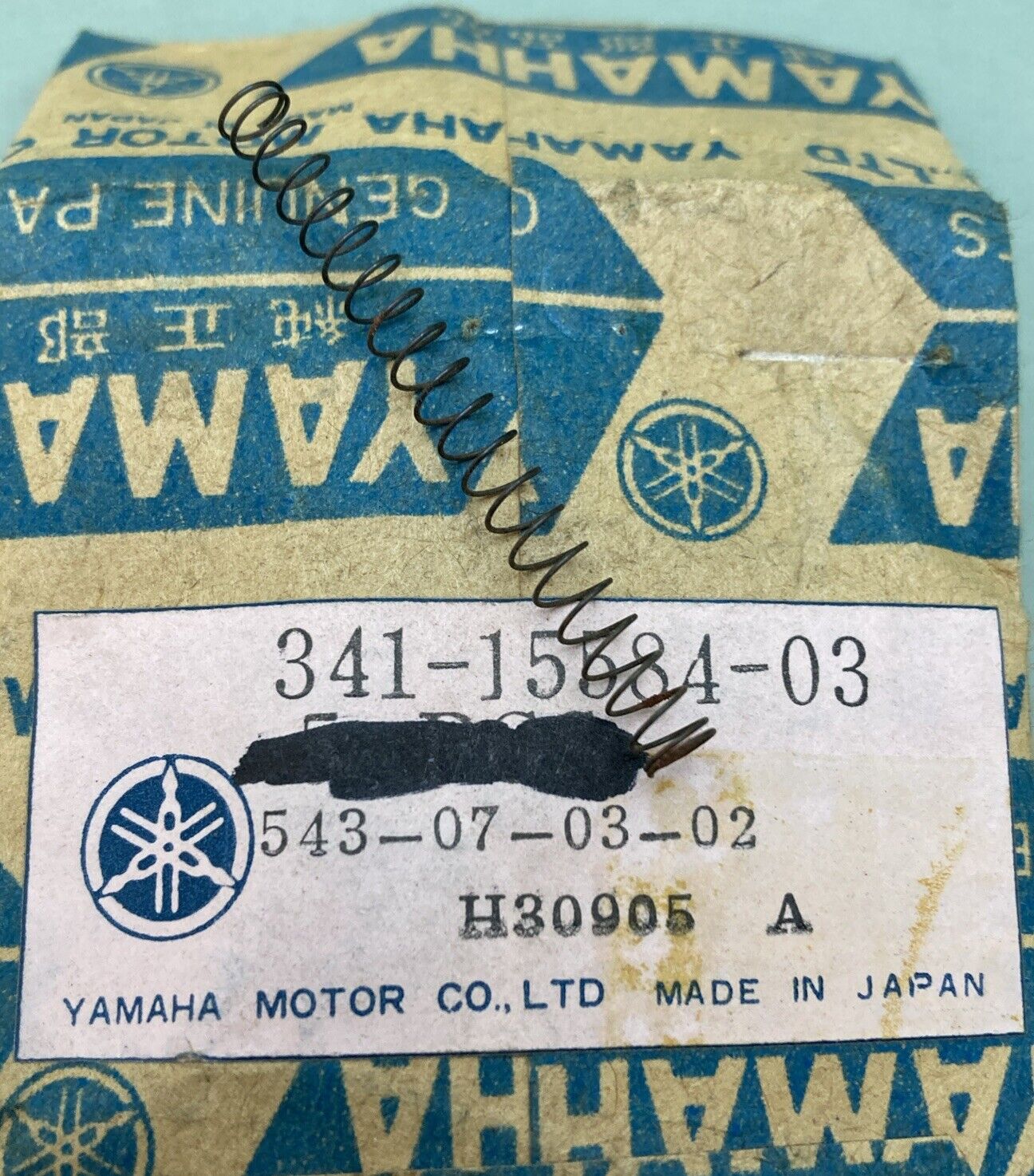 NEW GENUINE YAMAHA 341-15584-03 Spring