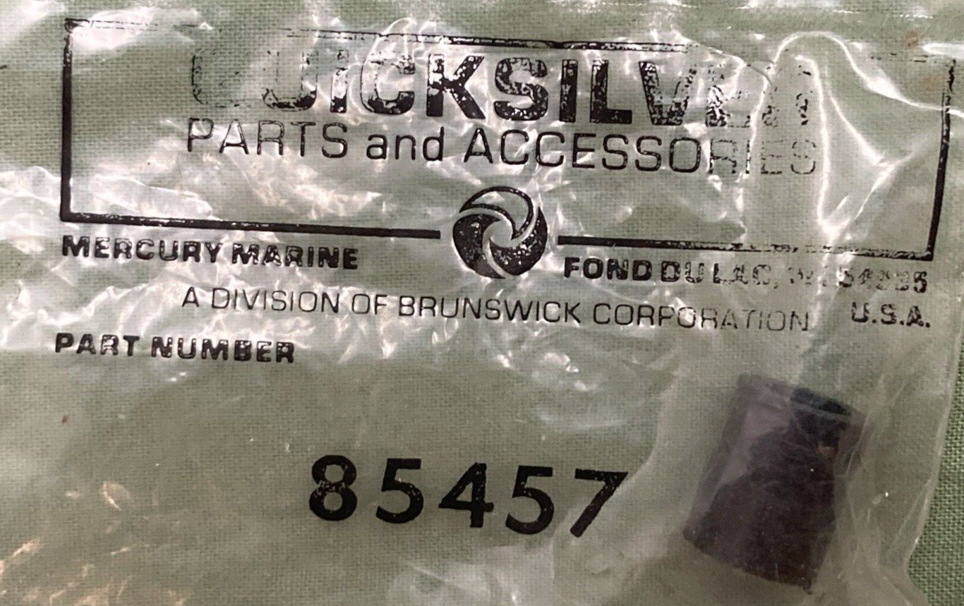 QTY 2 NEW GENUINE MERCURY QUICKSILVER 85457 COUPLER, INDICATOR PLASTIC