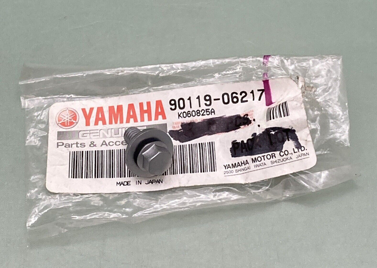 QTY 3 NEW GENUINE YAMAHA 90119-06217 Bolt, with Washer