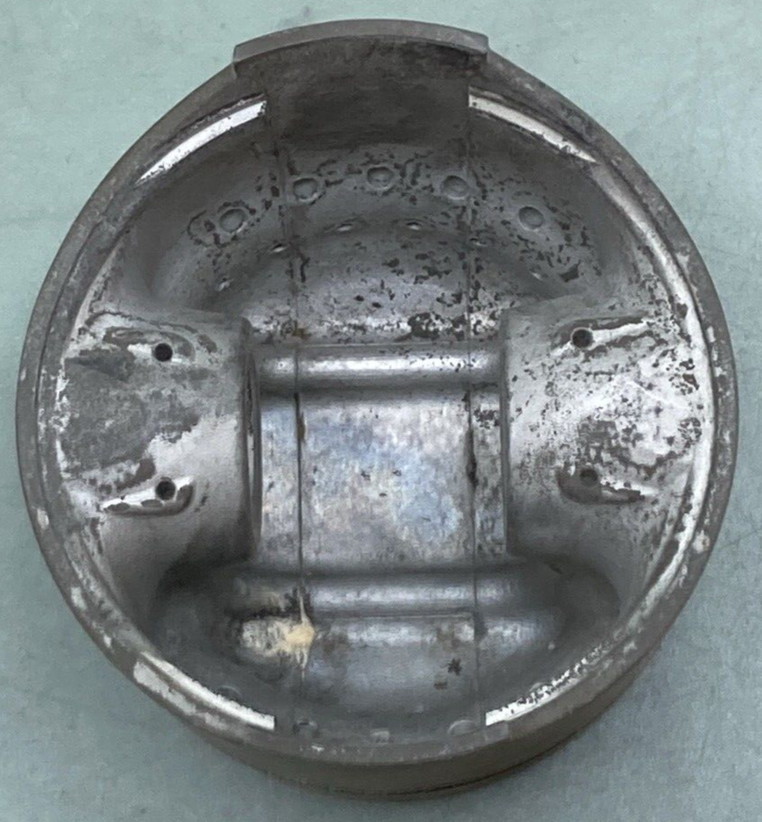 NEW GENUINE YAMAHA 371-11631-04-96 PISTON
