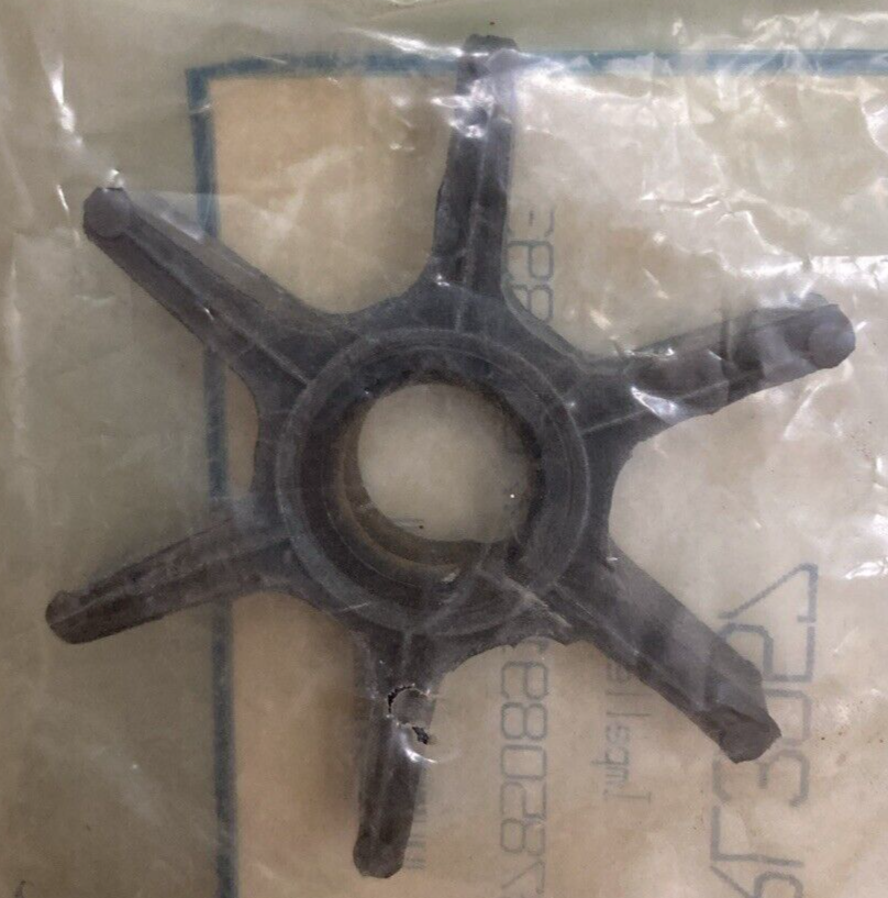 NEW GENUINE MALLORY MARINE RL3057 IMPELLER FOR MERCURY