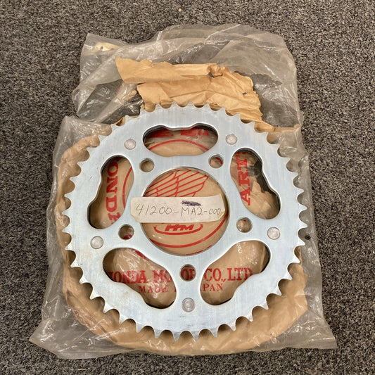 NEW GENUINE HONDA 41200-MA2-000 Sprocket (42T)