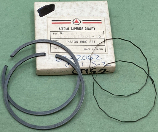 NEW GENUINE BECK ARNLEY 251-11601-20 PISTON RING SET  FOR YAMAHA CT-1