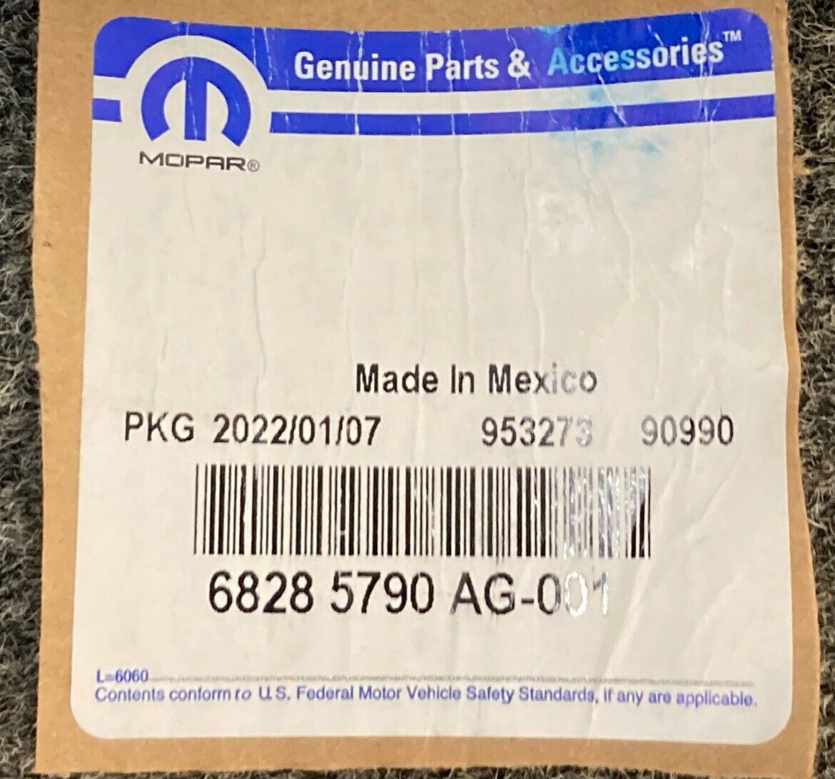 NEW GENUINE MOPAR 68285790AG Day Light Opening Molding, Right