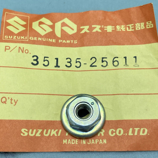 NEW GENUINE SUZUKI 35135-25611 Nut HEADLAMP