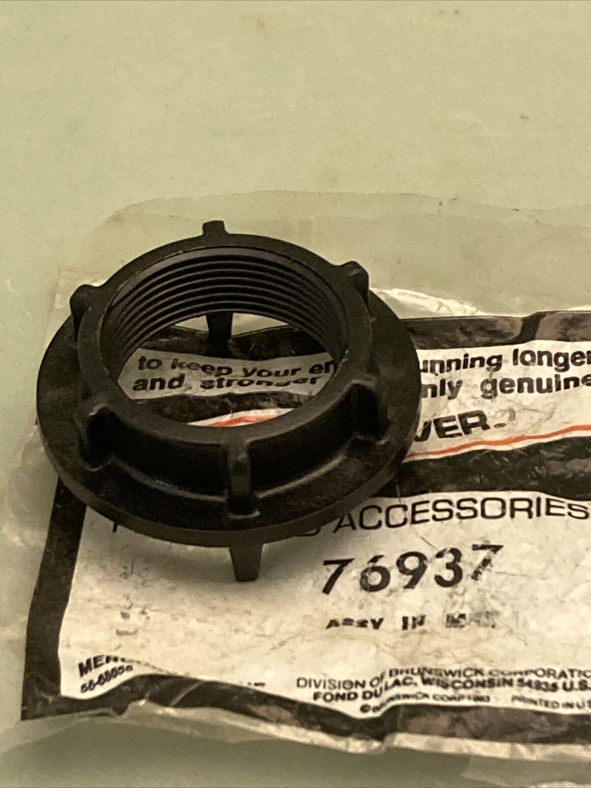 NEW GENUINE MERCURY QUICKSILVER 76937 RETAINER