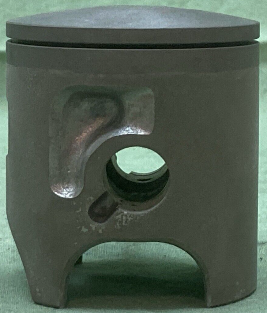 NEW GENUINE YAMAHA 39K-11636-00 PISTON 2ND 0.50 O/S