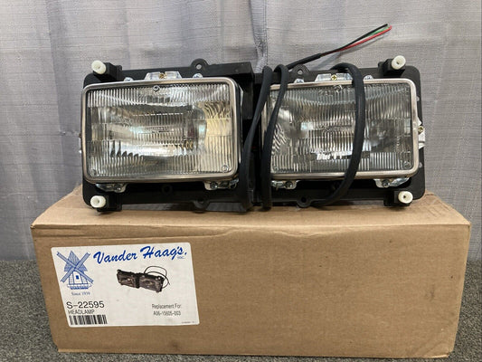 NEW GENUINE VANDER HAAG'S S-22595 RH Passenger Headlamp DUAL SEAL FOR FREIGHTLIN