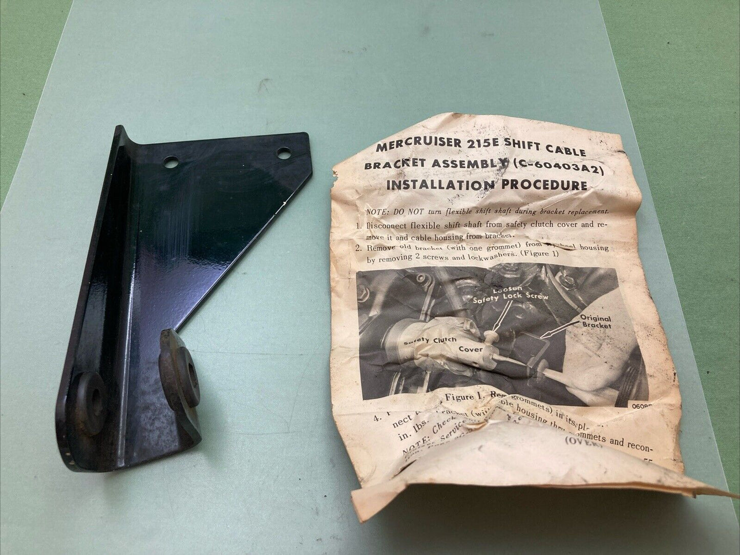 NEW GENUINE MERCURY 60403A2 BRACKET ASSEMBLY