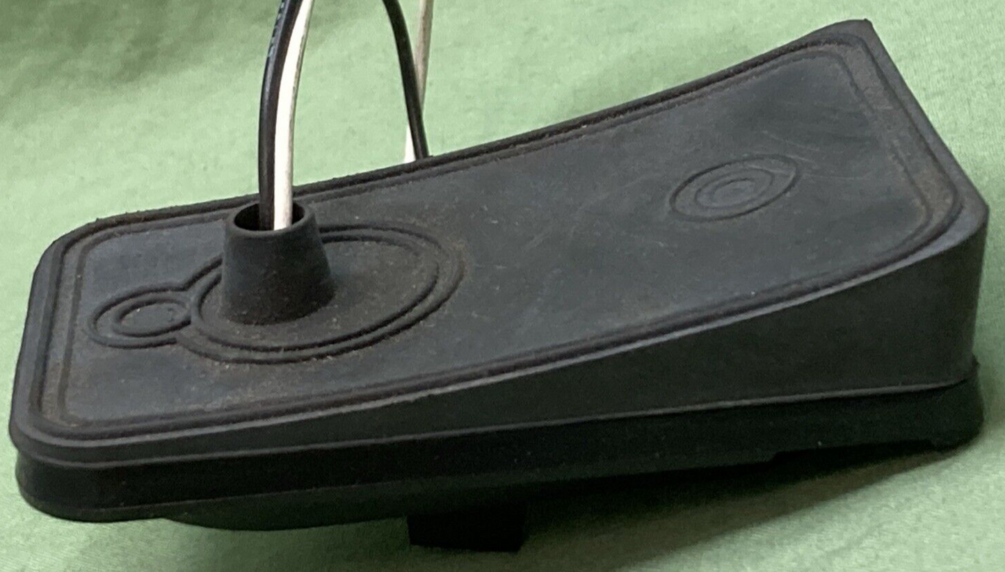 NEW GENUINE VOLVO 1623728 SIGNAL MARKER POSTION KIT