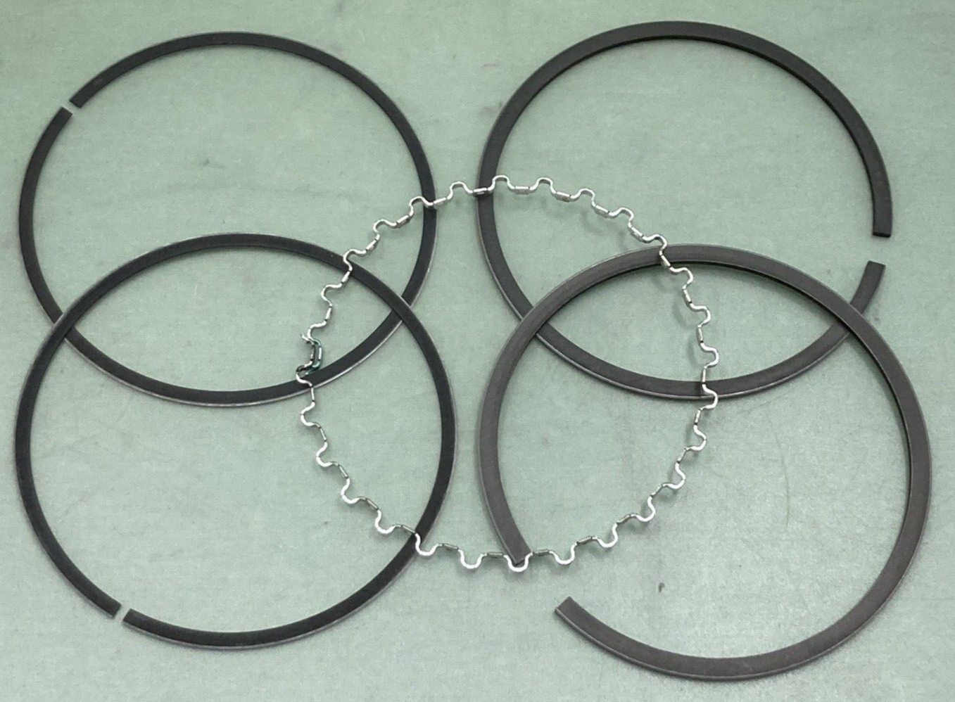 NEW GENUINE YAMAHA 371-11610-33 PISTON RING SET 0.75