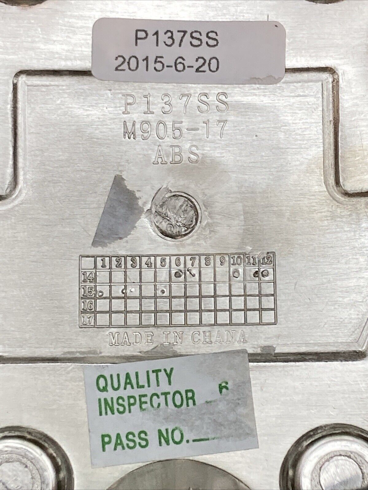 NEW ITP P137SS CENTER CAP SS 4/137 0223-0073