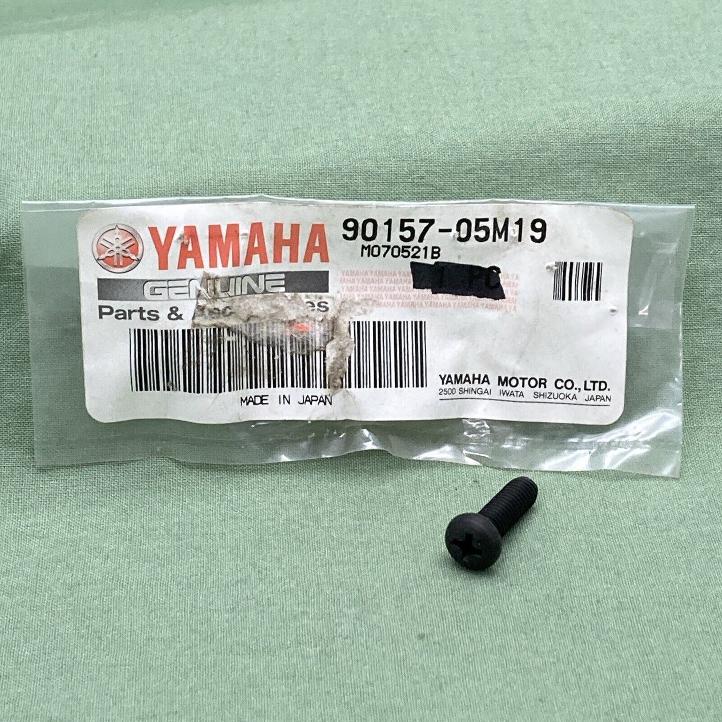 QTY 2 NEW GENUINE YAMAHA 90157-05M19 Screw, Pan Head