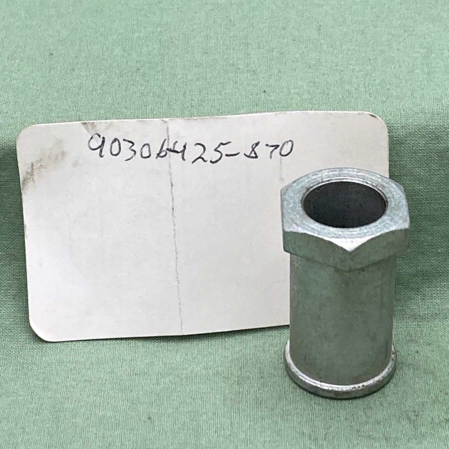 NEW REPLACES HONDA 90306-425-870 FRONT WHEEL Nut, Axle (12MM)
