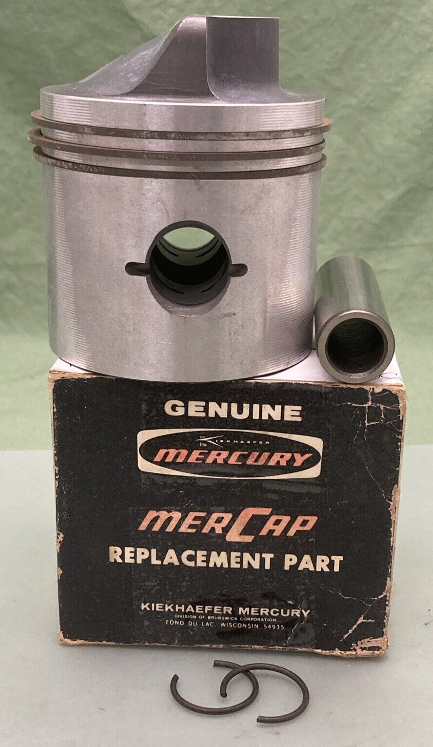 NEW GENUINE MERCURY 742-3512A2 ENGINE PISTON ASSEMBLY