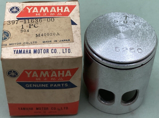 NEW GENUINE YAMAHA 397-11636-00 PISTON 0.50 O/S