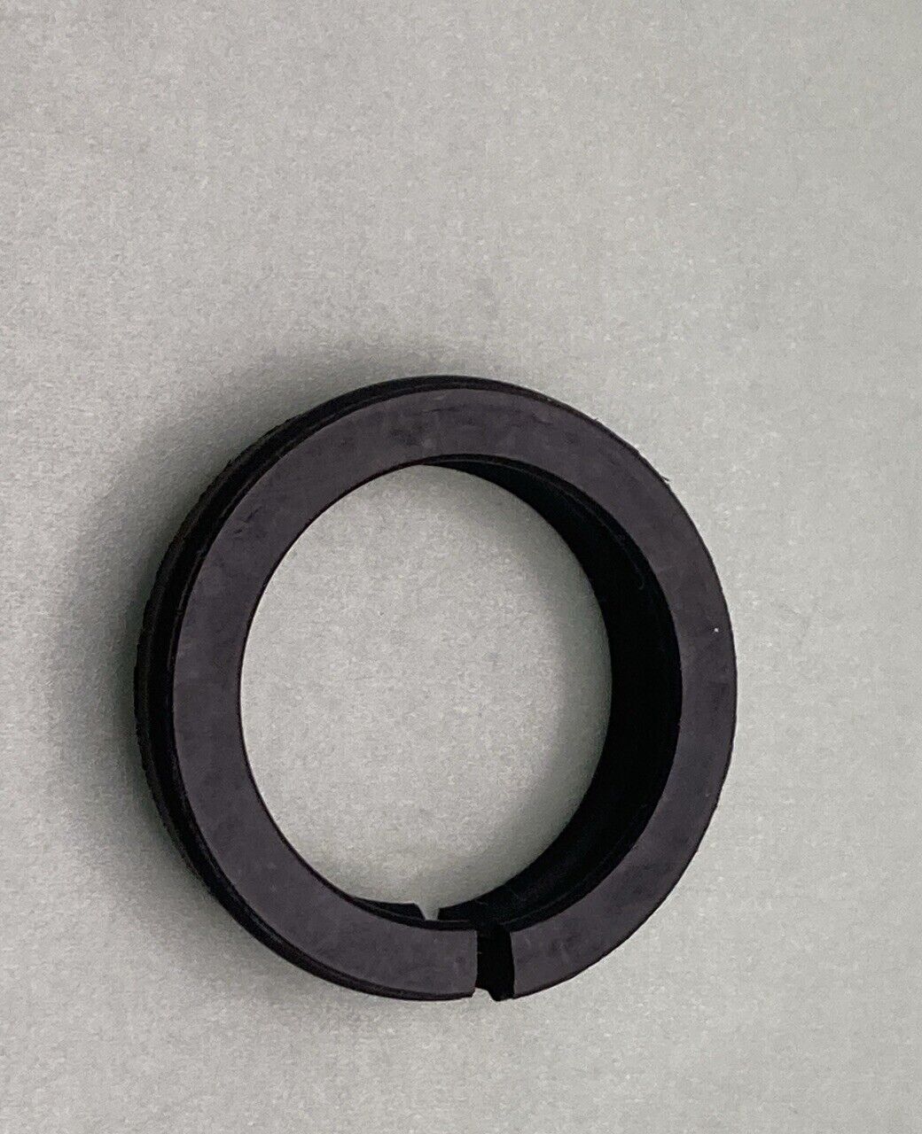 NEW GENUINE SUZUKI 51678-24500 SEAL SHAFT HOLDER