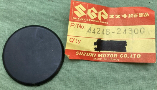 QTY 2 NEW GENUINE SUZUKI 44248-24300 FUEL TANK GASKET ATV