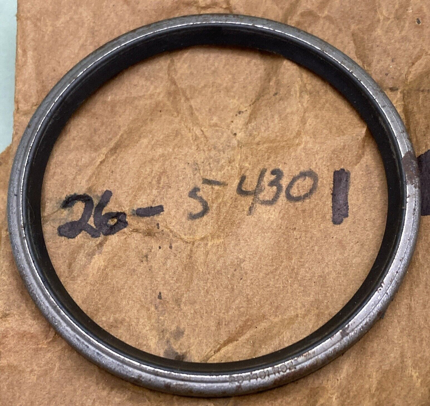 NEW REPLACES MERCURY QUICKSILVER 26-54301 OIL SEAL