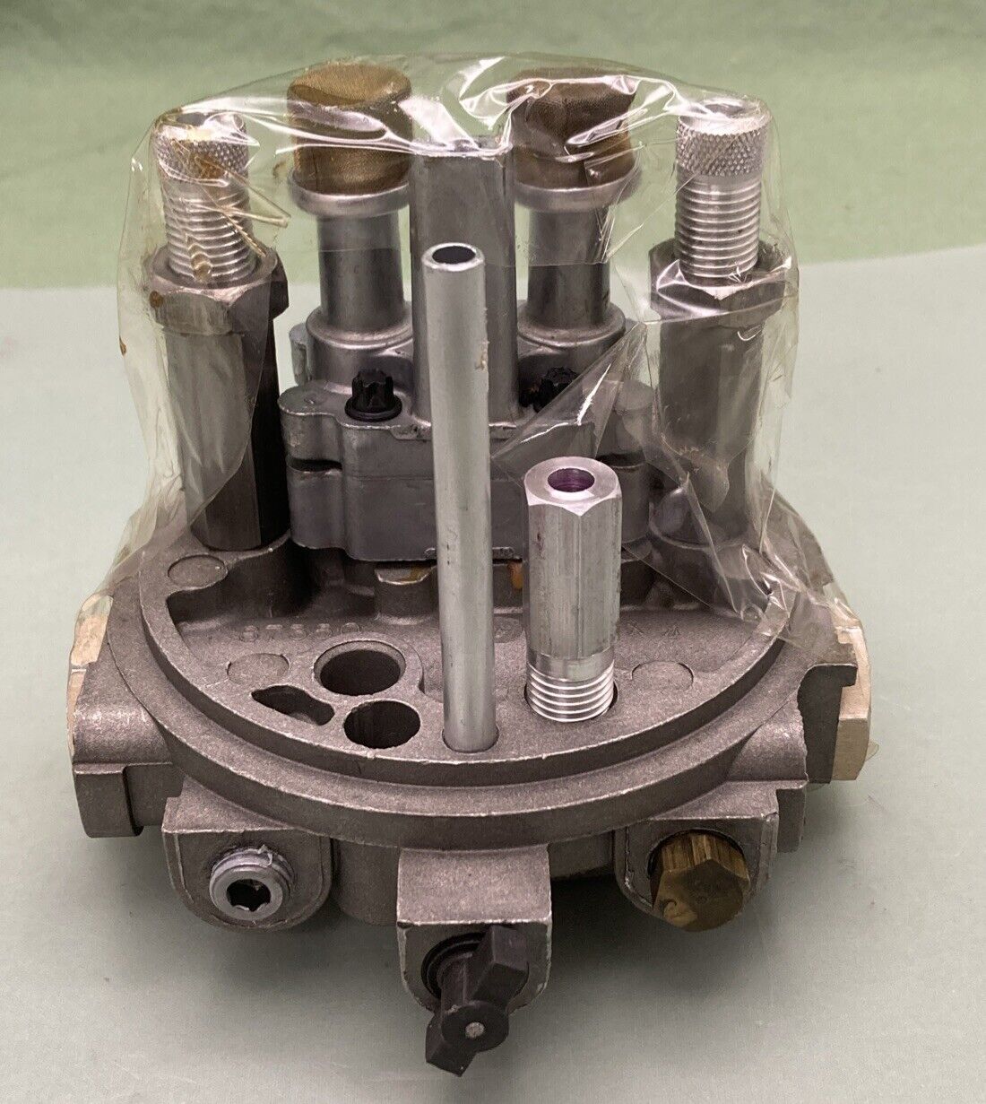 NEW GENUINE MERCURY QUICKSILVER 89492 ADAPTOR HYDRAULIC PUMP ASM MOD VP