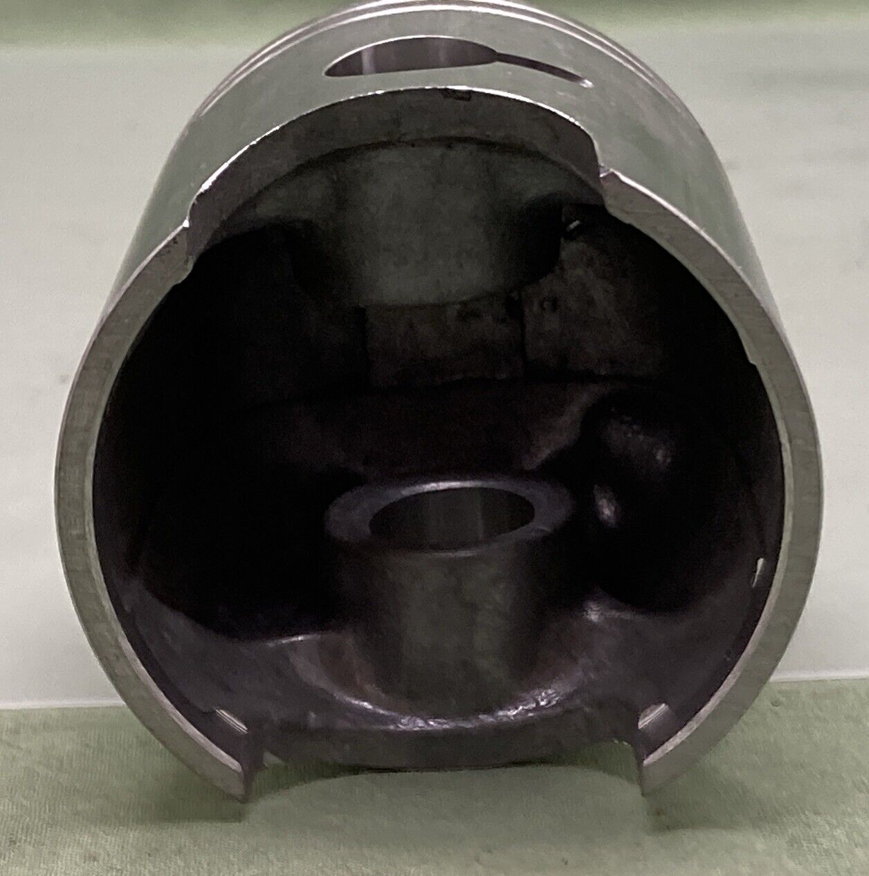 NEW GENUINE SUZUKI 12110-18402 CRANKSHAFT PISTON